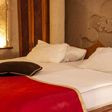 Ottoman Cave Suites Гьореме Стая снимка