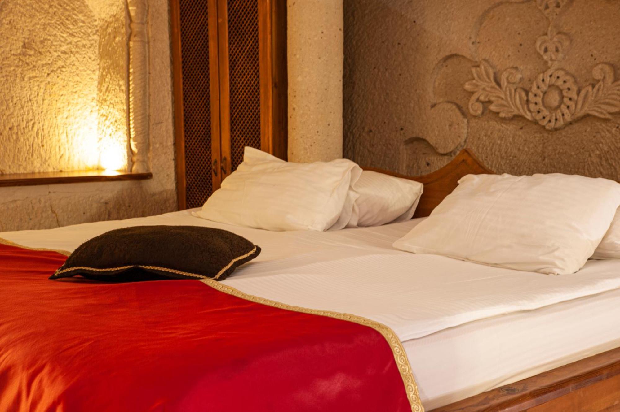 Ottoman Cave Suites Гьореме Стая снимка